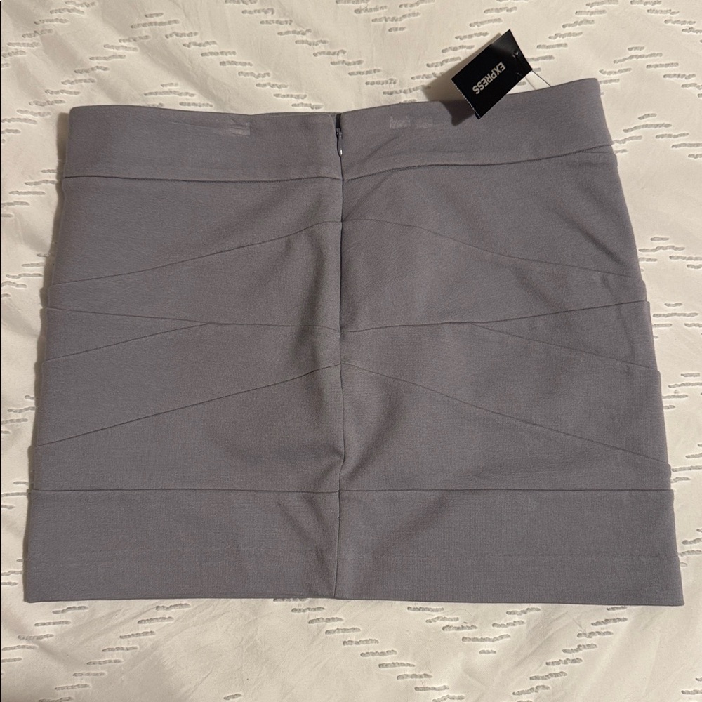 Express Skirt - Picture 4 of 7
